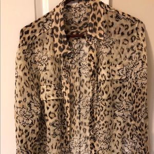 EQUIPMENT BUTTON DOWN